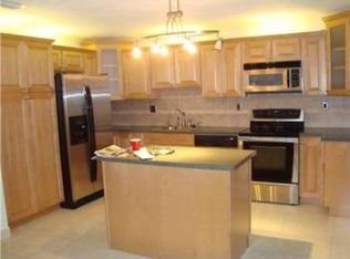 6992 SW 152nd Ct, Miami, FL 33193