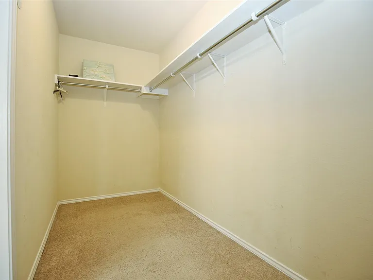 213 Rim Rock Dr — Photo 15