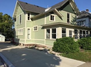 258 W Wabasha St, Winona, MN 55987