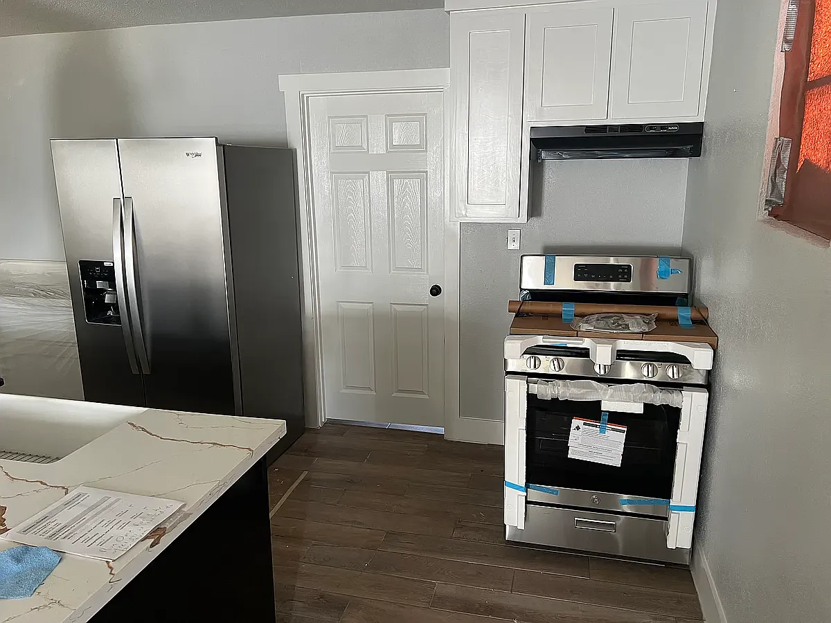 3 bed, 2.5 bath, 1700 sqft, $2,650 — Photo 2