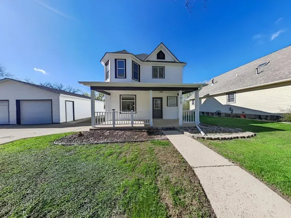 1017 Pine St, Dawson, MN 56232