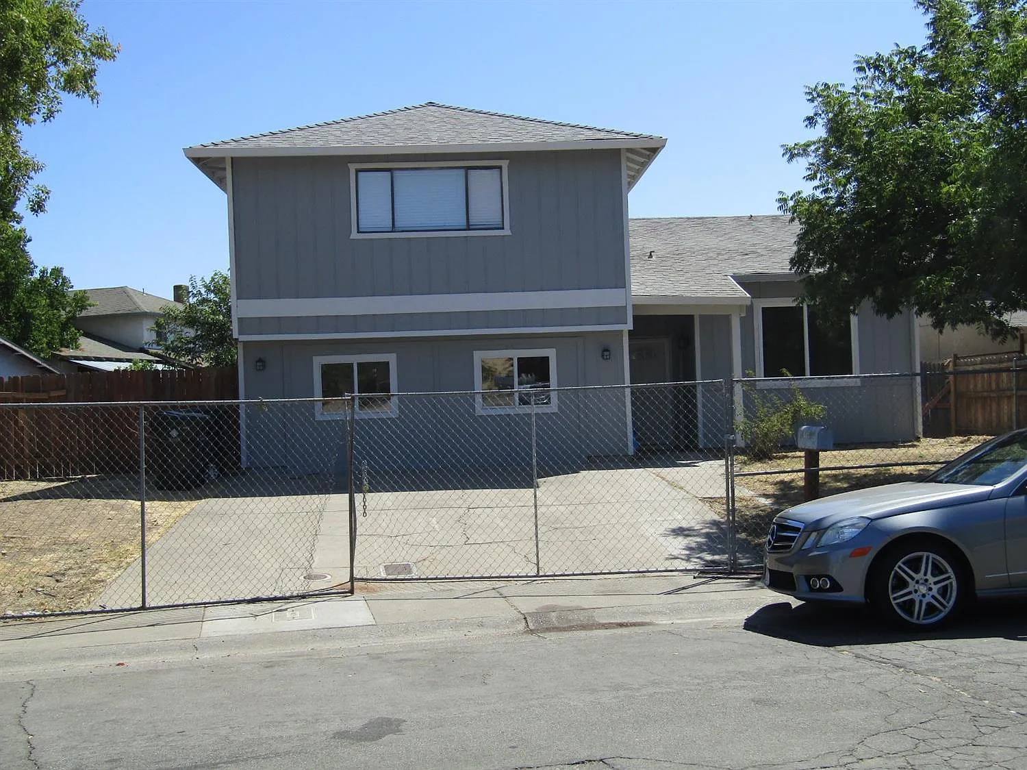 6333 Fall River Way photo 1