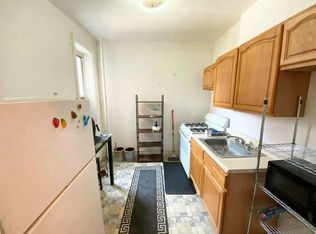 862 50th St #1A, Brooklyn, NY 11220
