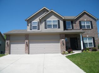 4607 Darkwoods Dr, Wentzville, MO 63385
