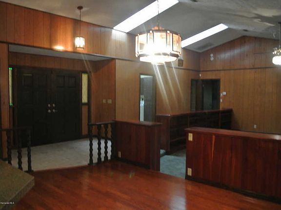 3rd image of 605 Erin Way
