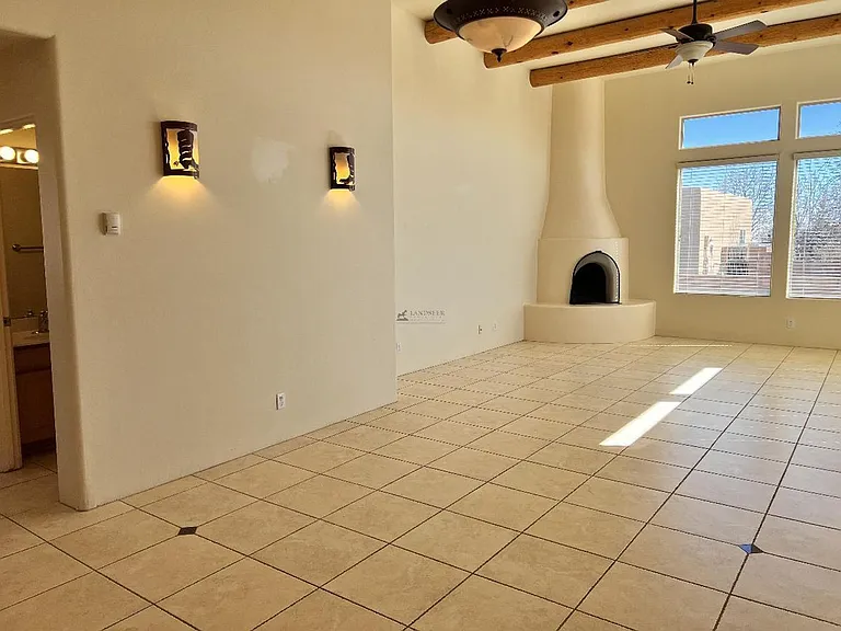 8 Angel Peak — Photo 2