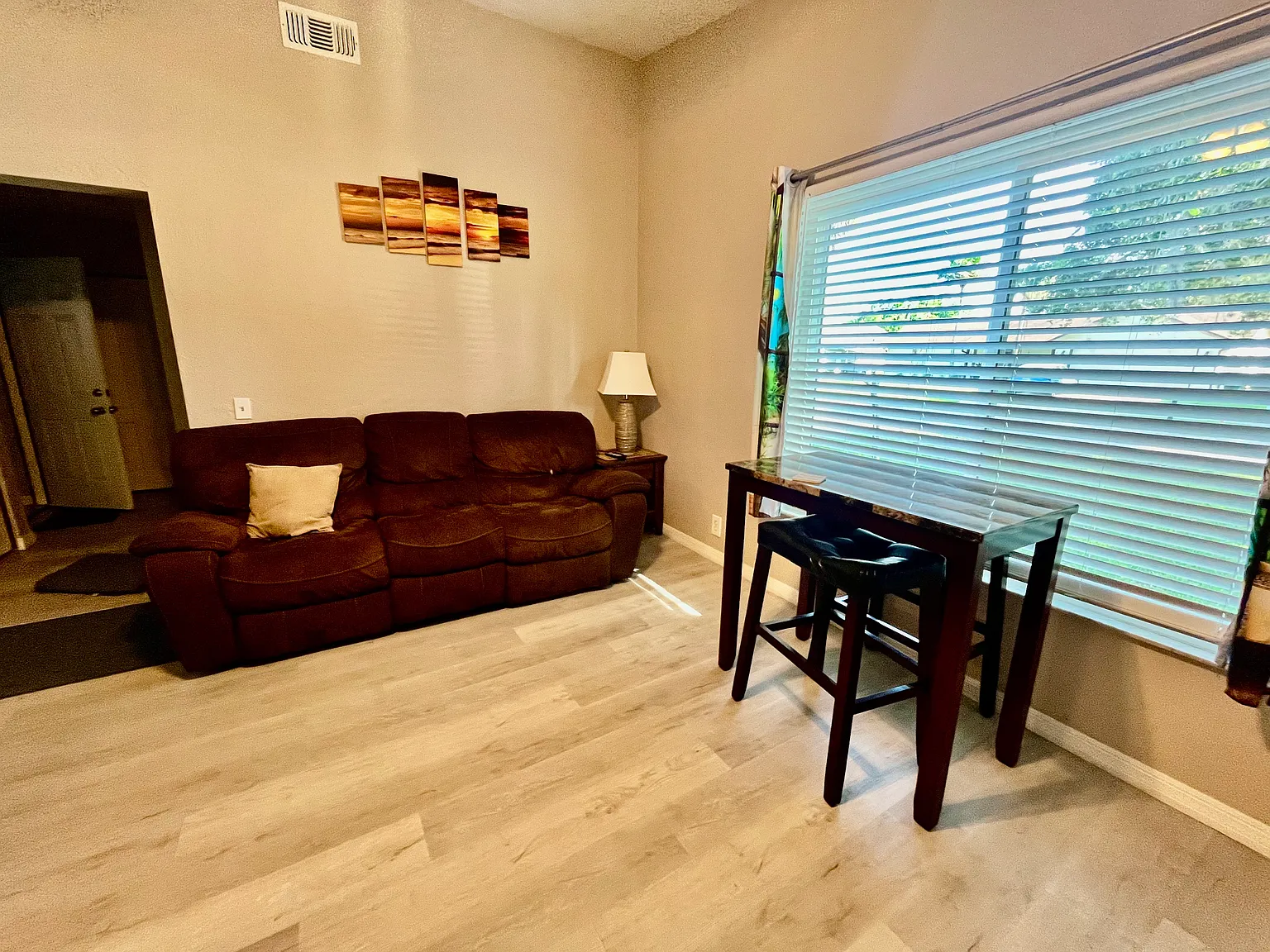1 bed, 600 sqft, $1,700 — Photo 2