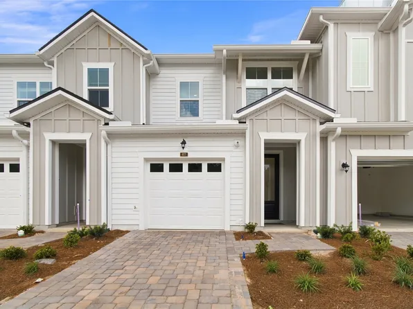 677 Windchime St, Yulee, FL 32097