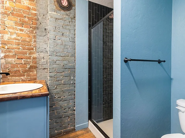 Brand new apartments in downtown Springfield! — Photo 82