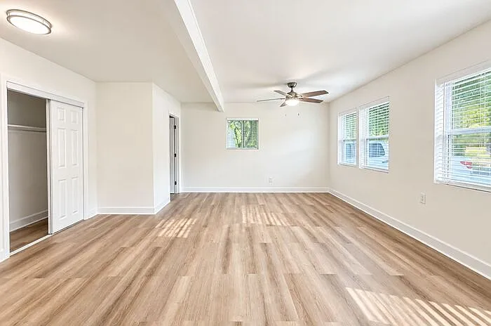 4 bed, 3.0 bath, 1674 sqft, $2,200 — Photo 4