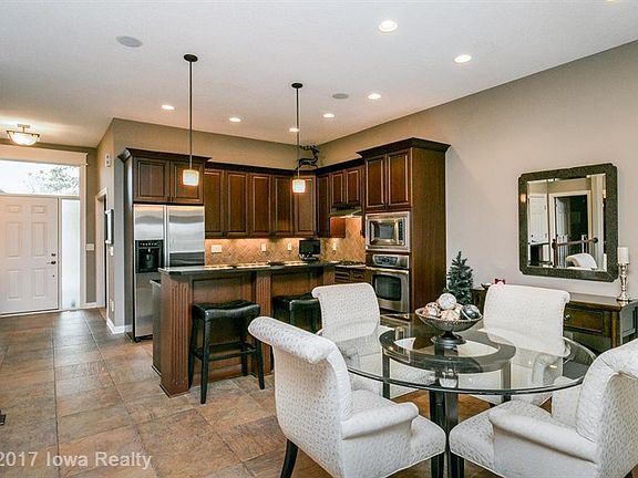 4th image of 5342 Glen Oaks Way