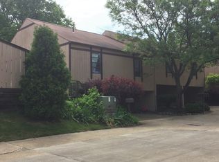 553 Center Ave, Cuyahoga Falls, OH 44221