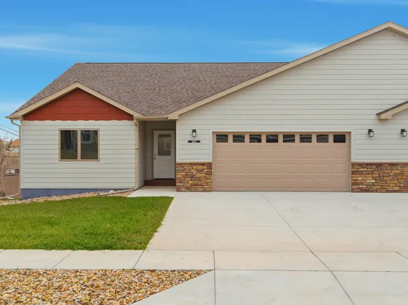 3053 Hoefer Ave, Rapid City, SD 57701