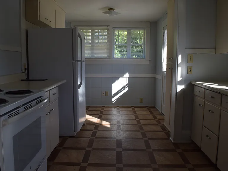 506 S McKay Ave — Photo 7