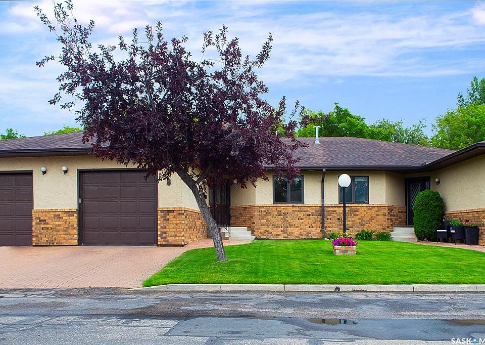 1st image of UNIT 8-3415 Calder CRESCENT