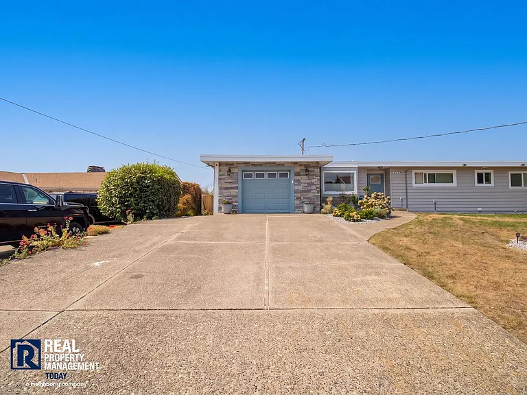 1726 N Jackson Ave — Photo 44