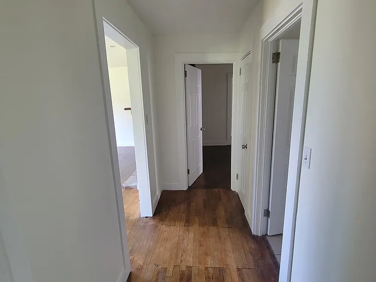 317 Poplar St — Photo 12