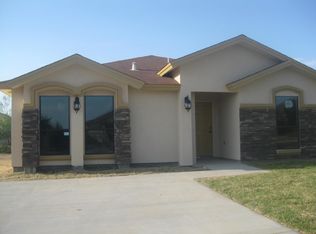 2210 Los Cerezos Dr, Laredo, TX 78046