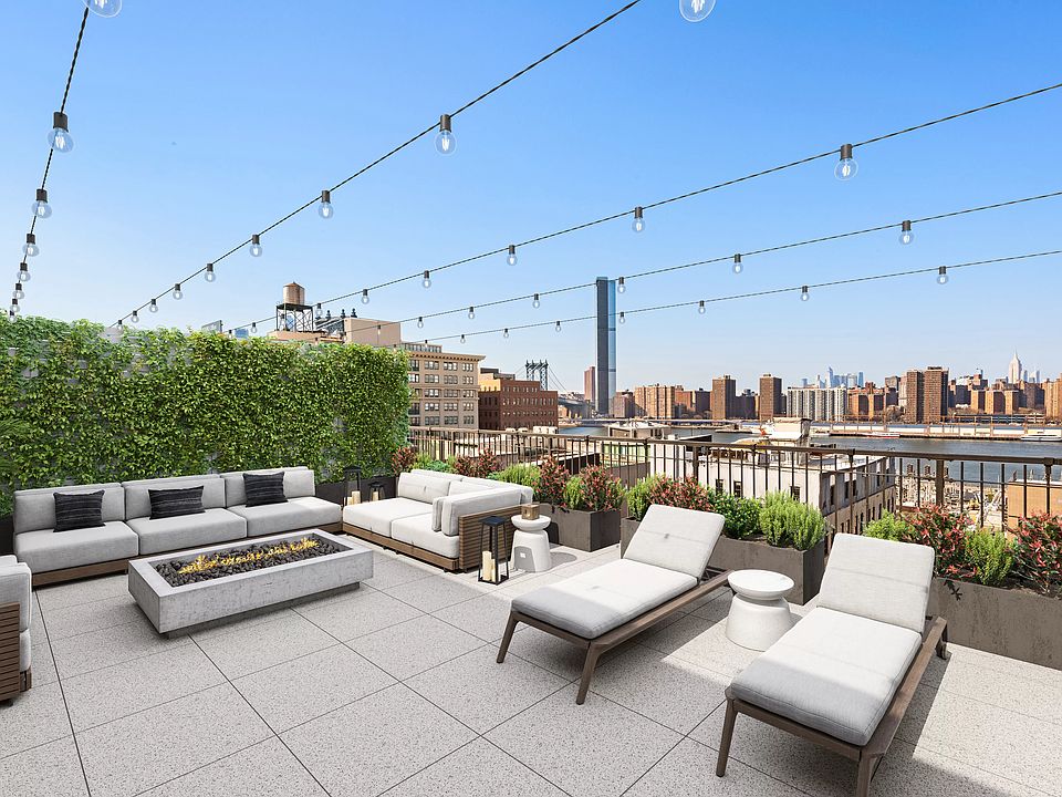 1st image of 50 Bridge St Penthouse 12
