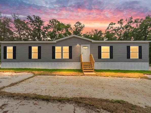664 Boundary St, Bronson, FL 32621