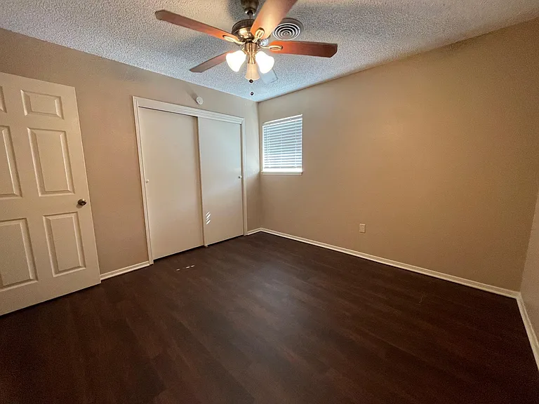 200 S Anderson St #7 — Photo 10