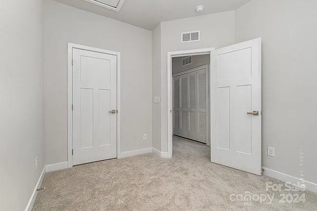 9342 Mallard Mills Dr — Photo 8