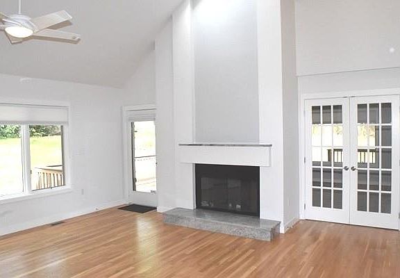 2nd image of 54 Apple Valley Dr #54