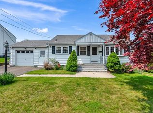 19 Terrace Gdns, Meriden, CT 06451