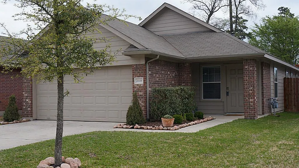 3 bed, 2.0 bath, 1250 sqft, $1,650 — Photo 1