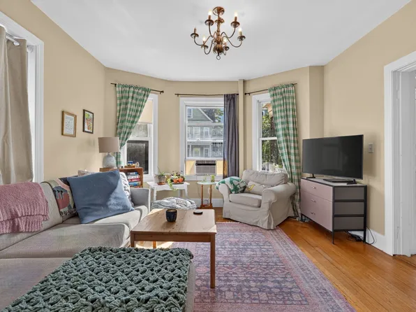 319 Highland Ave APT 1, Somerville, MA 02144