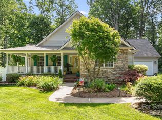 61 N Greenwood Forest Dr, Etowah, NC 28729