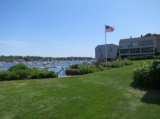 58 Brackett Pl APT A, Marblehead, MA 01945
