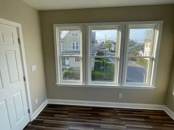 95 Hawthorne Ave #2, Waterbury, CT 06708