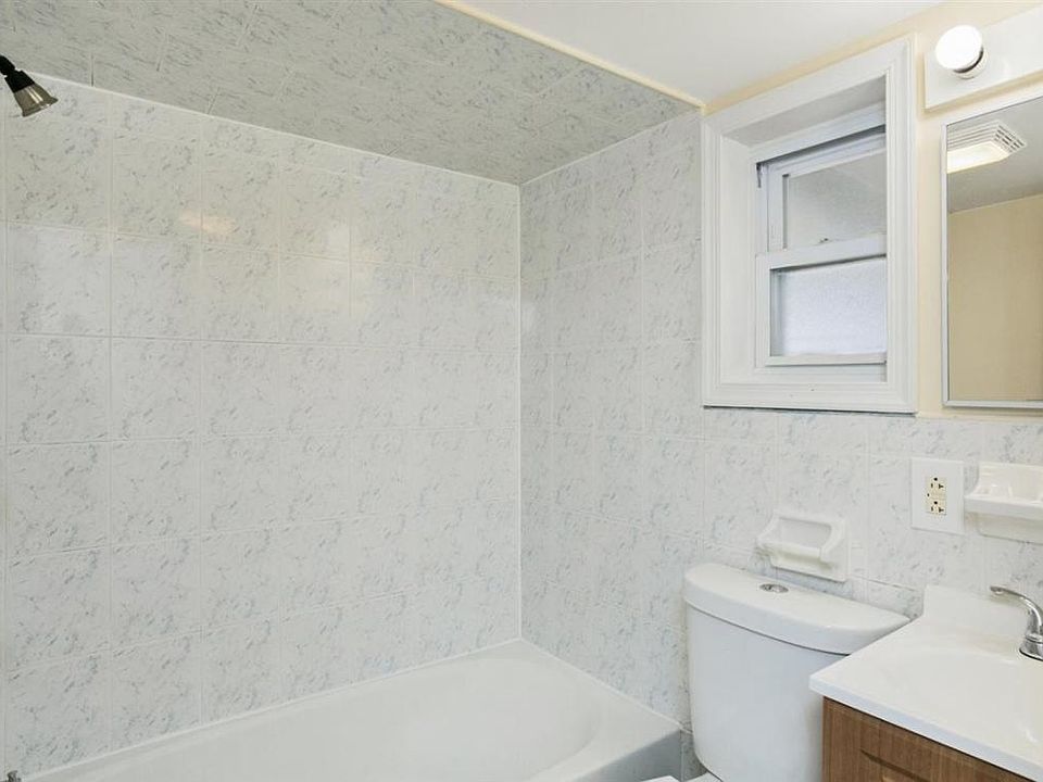 1st image of 213 Nunda Ave #1