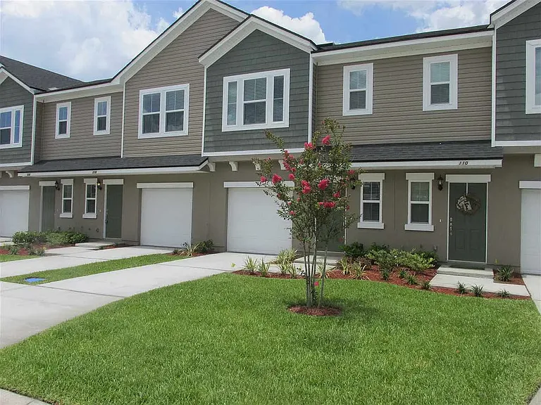 142 Moultrie Village Ln — Photo 6