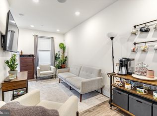 1752 Waterloo St, Philadelphia, PA 19122