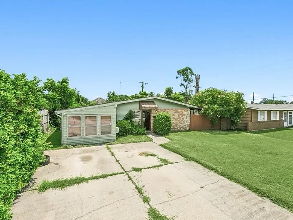 1809 Stumpf Blvd