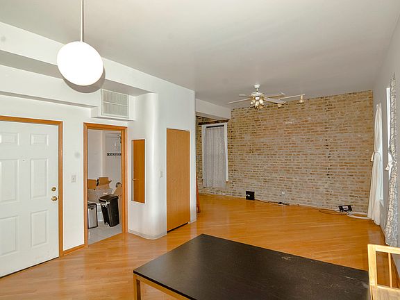5th image of 837 W Grand Ave APT 3R