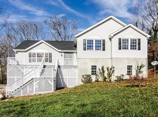110 Spaulding Ct, Candler, NC 28715