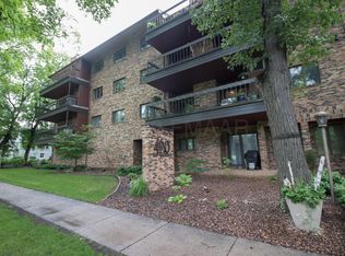 420 6th Ave S APT 407, Fargo, ND 58103