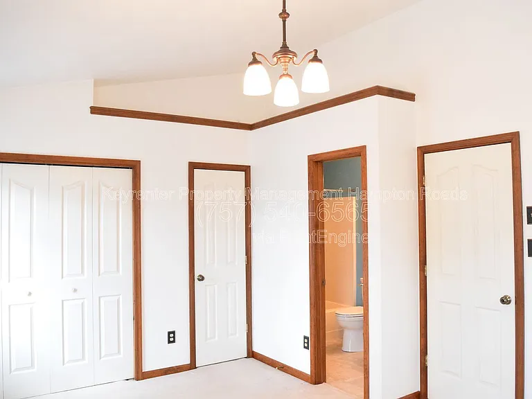 310 Cobb Island Ct — Photo 13