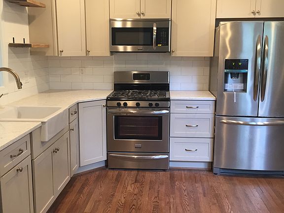 Newly Renovated Kitchen