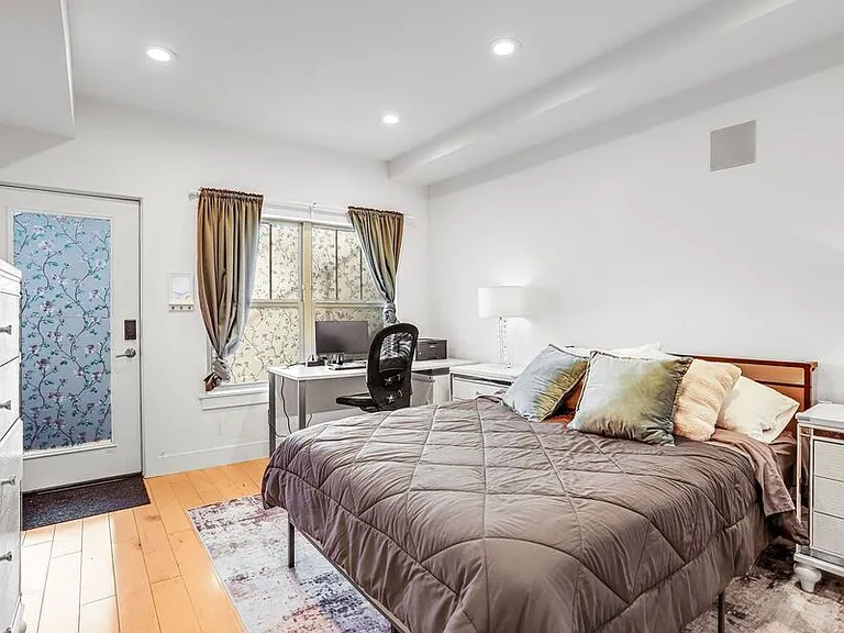 816 Kennedy St NW #2 — Photo 28