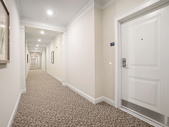 4th image of 1102 Pennington Dr #1102