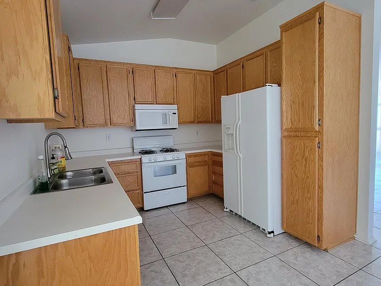294 Canon Dr — Photo 6