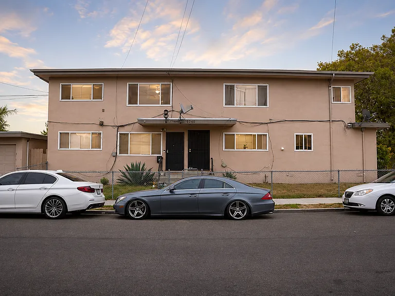 9940 Walnut St — Photo 23