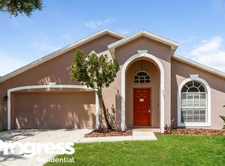 204 Sacramento St, Valrico, FL 33594