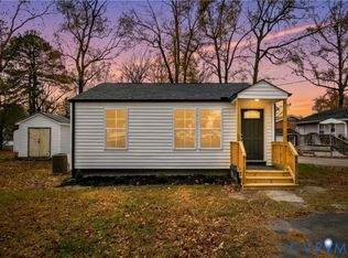 1304 Lee Ln, Hopewell, VA 23860