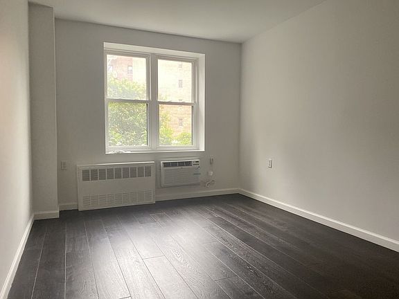 2nd image of 829 Greenwood Ave APT 2C