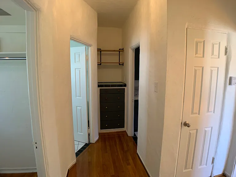 847 N Formosa Ave #9 — Photo 6